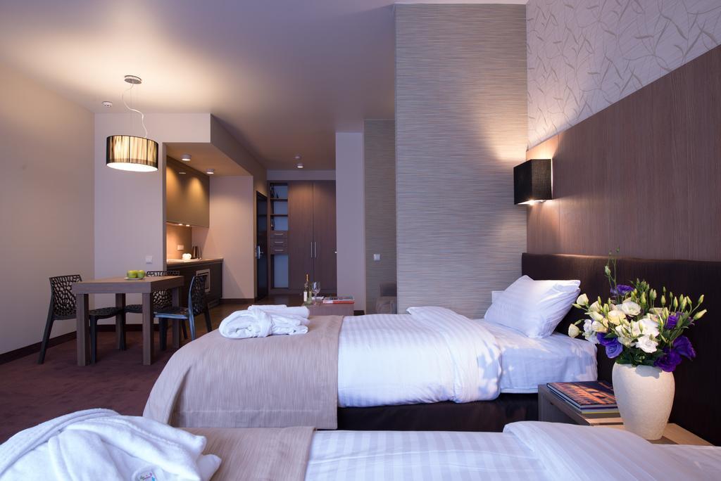 Bon 4* Odessa